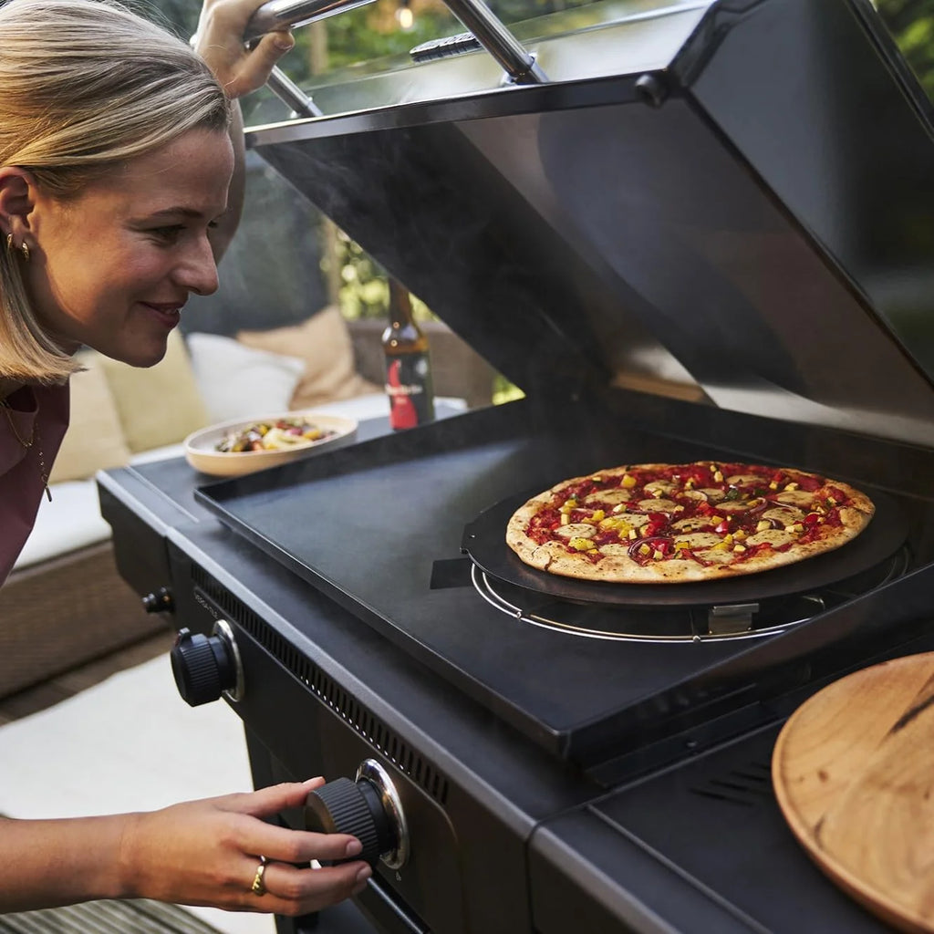 Char-Broil Grill Gazowy Versa-Tile, 2-Strefowy Grill Płytowy, Powierzchnia Gotowania: 70 x 50 cm, System Modułowy 3 w 1: Płyta, Ruszt i Piec do Pizzy