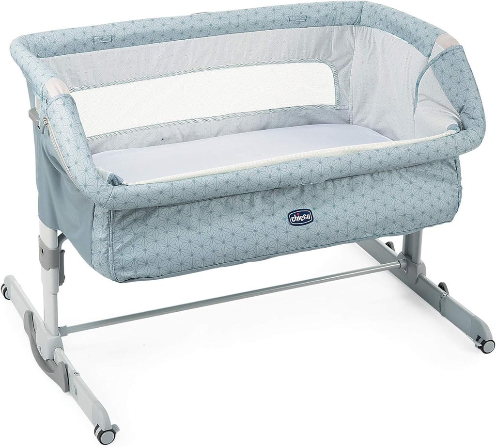 Chicco Next2Me Dream Dostawka Dziecięca - Do Wspólnego Spania z Dzieckiem, Materac, Funkcja Bujania, Otwierany Bok, Regulacja Wysokości, Okienka z Siateczki, Kółka i Torba Podróżna, 0-6 miesięcy, 9 kg
