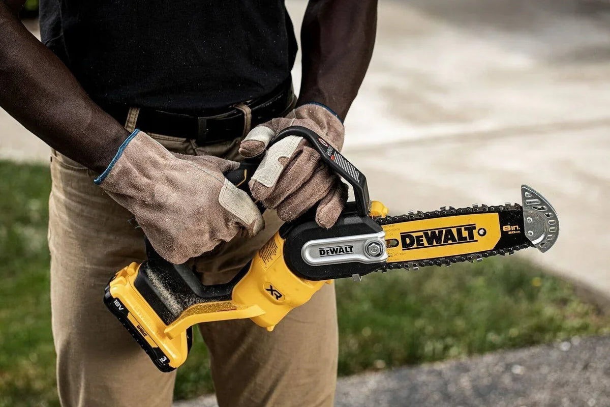DeWalt DCMPS520n Akumulatorowa Piła Łańcuchowa Mała Piła Do Drewna 18V