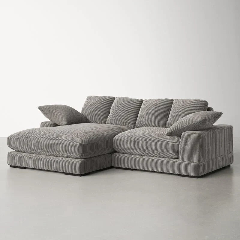 Sofa z odwracalnym szezlongiem o szerokości 106 cali